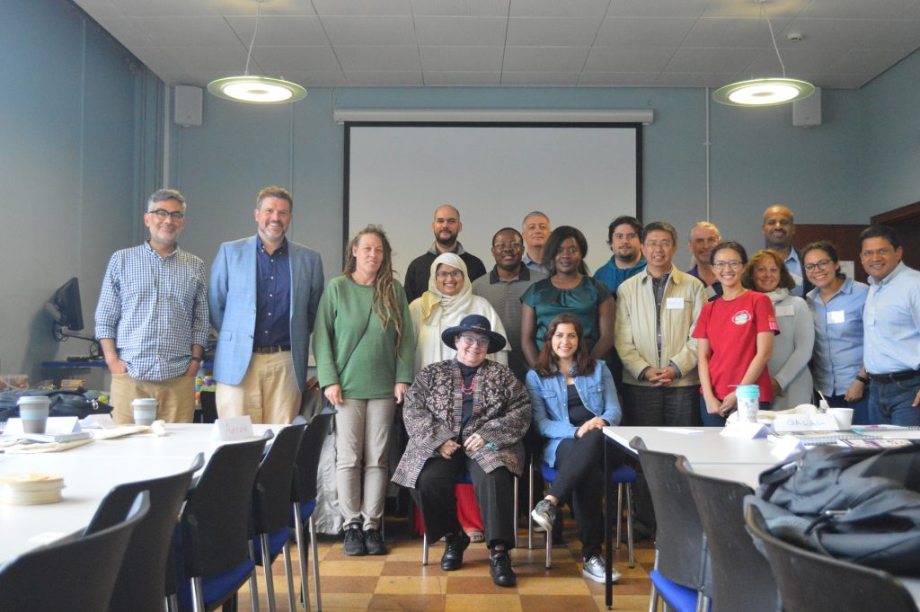 Foto de grupo de los asistentes al SIGCHIxBorders en Swansea